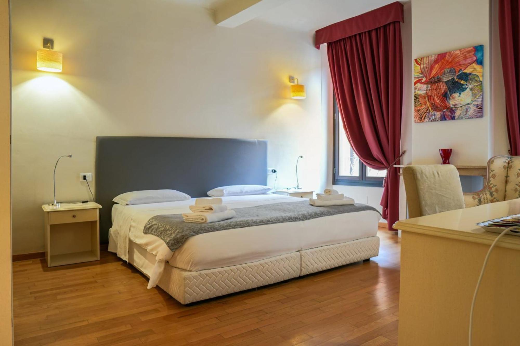 Honey Rooms Ferrara Buitenkant foto